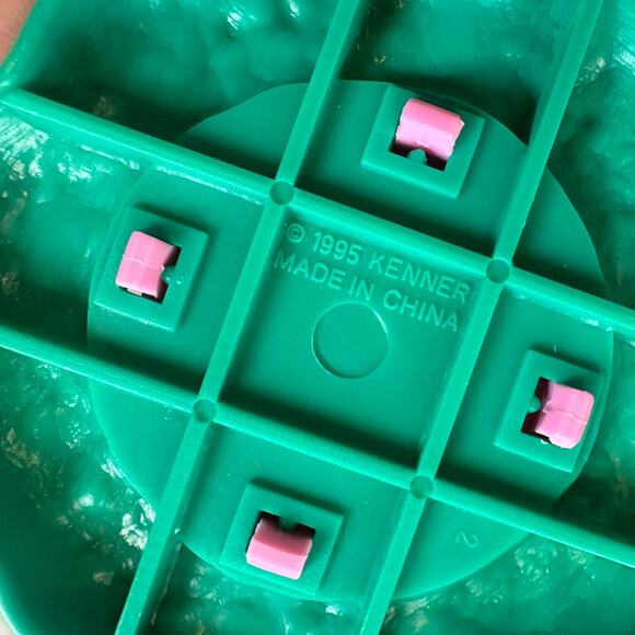 Vintage Littlest Pet Shop Garden Tag Pets Replacement Pink Birdbath 1995 Kenner - Picture 6 of 7